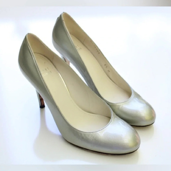 Stuart Weitzman pumps - Picture 3 of 11